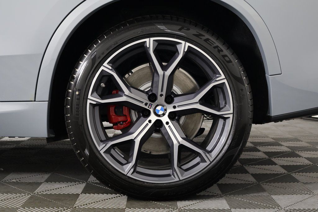 2026 BMW X5 xDrive50e 10