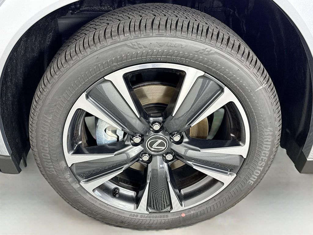 Thumbnail: 2025 Lexus UX - 23
