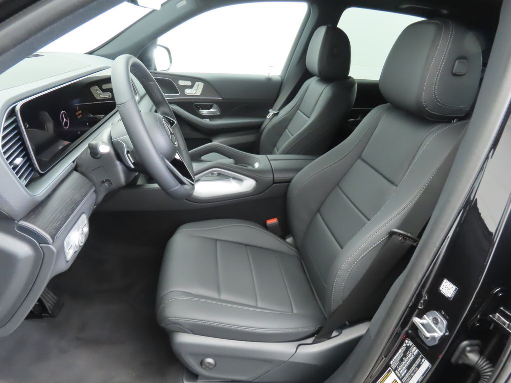 Thumbnail: 2026 Mercedes-Benz GLE - 19