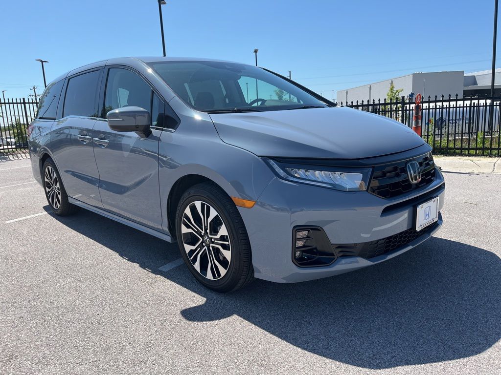 Thumbnail: 2026 Honda Odyssey - 3
