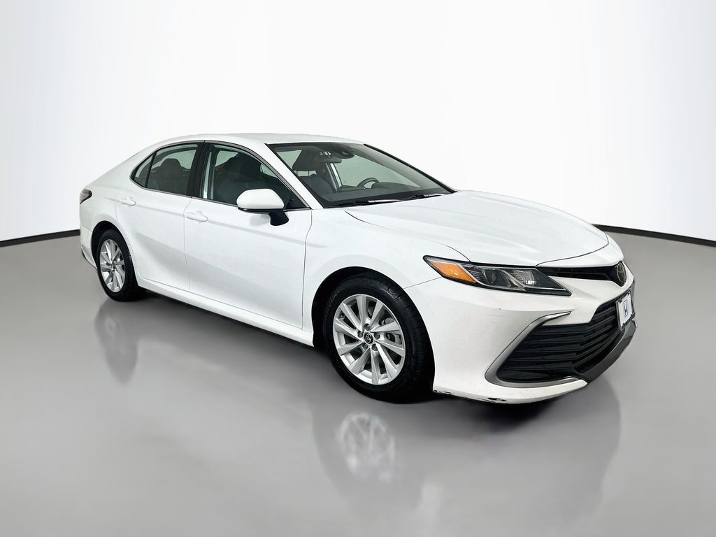 Thumbnail: 2022 Toyota Camry - 3