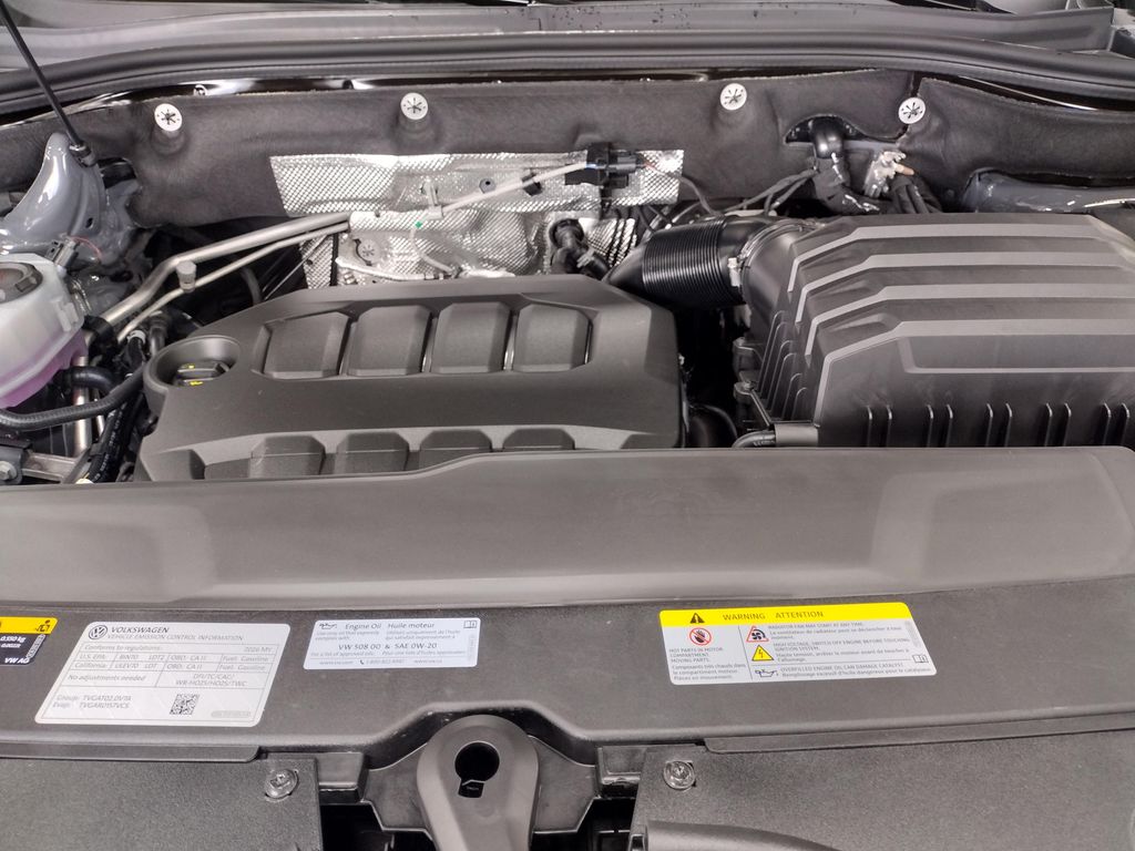 2026 Volkswagen Atlas Cross Sport 2.0T SEL R-Line Black