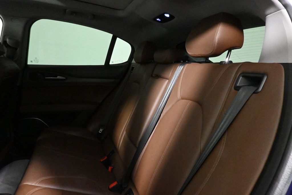 2021 Alfa Romeo Stelvio  4