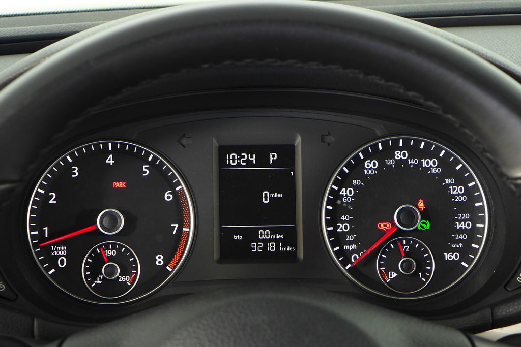 Thumbnail: 2015 Volkswagen Passat - 27