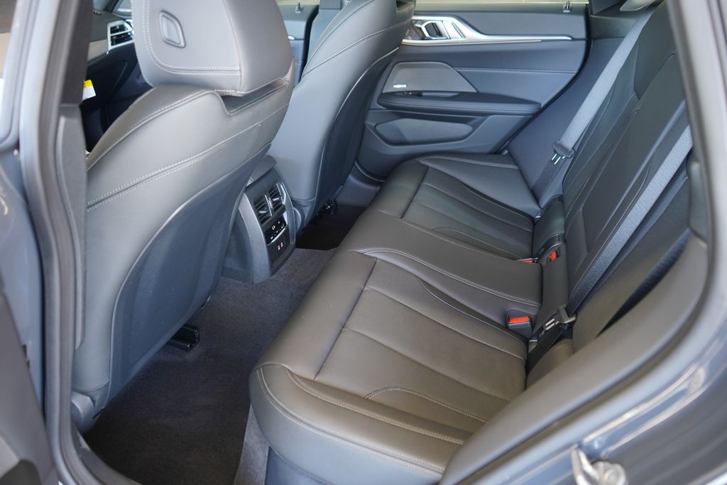 Thumbnail: 2026 BMW 4 Series - 20