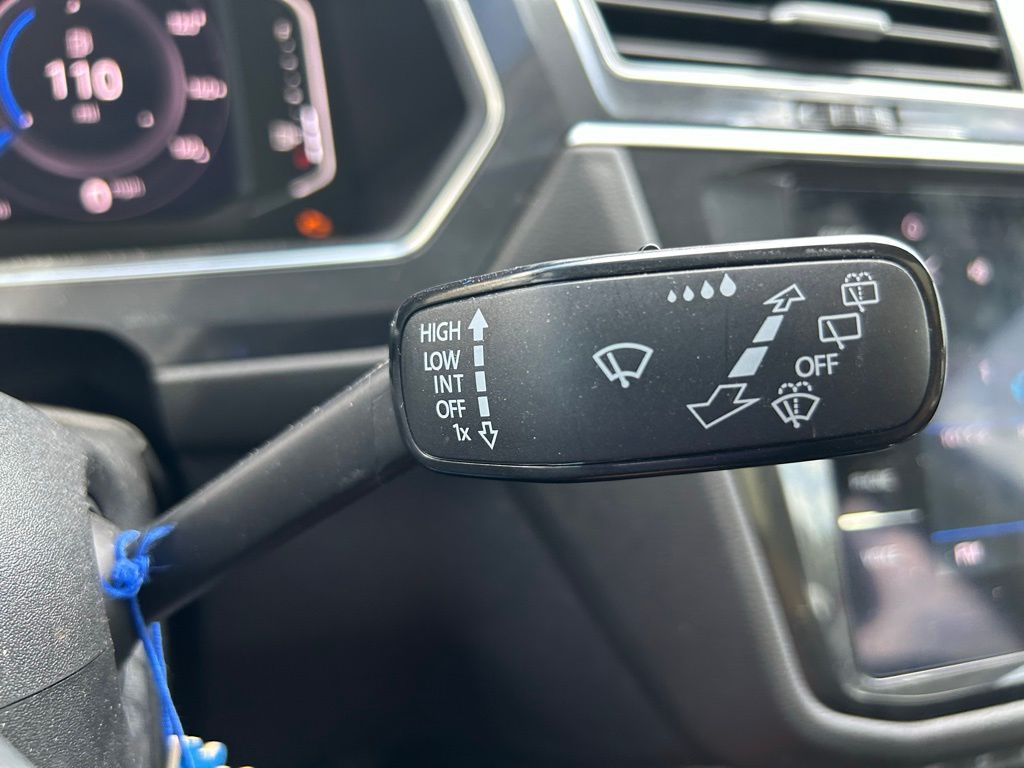 Thumbnail: 2020 Volkswagen Tiguan - 27