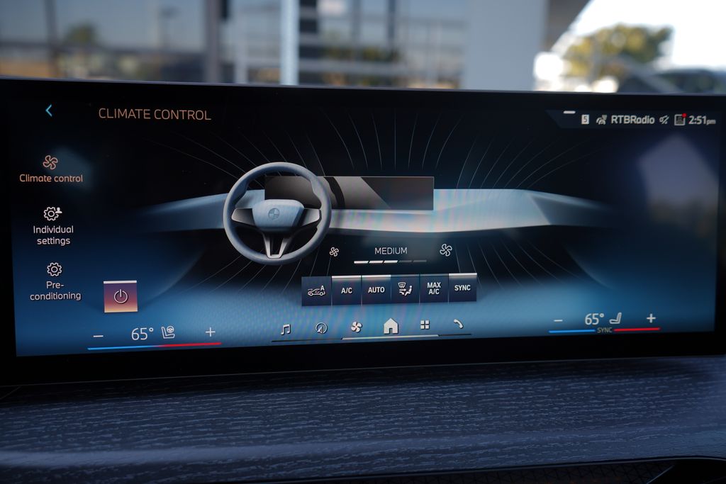 Thumbnail: 2025 BMW 3 Series - 17