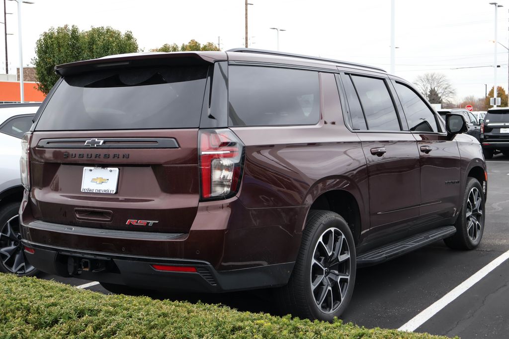 2023 Chevrolet Suburban RST 4