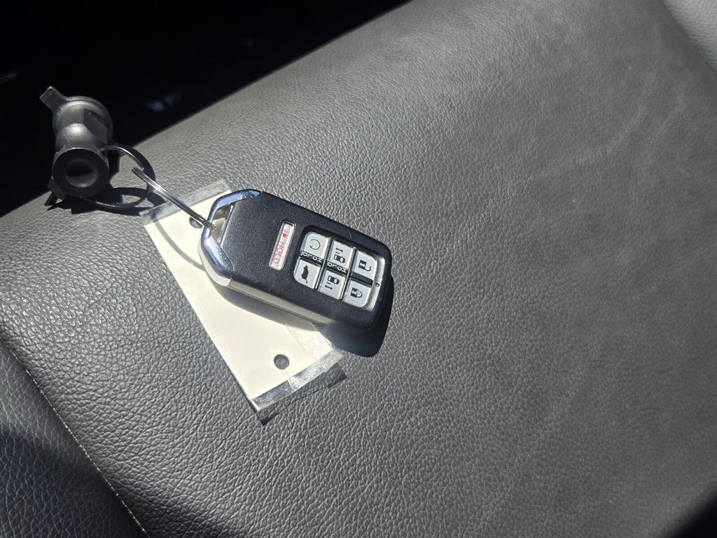 2024 Honda Odyssey - $33,375