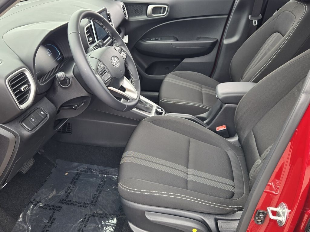 2023 Hyundai Venue - $17,999