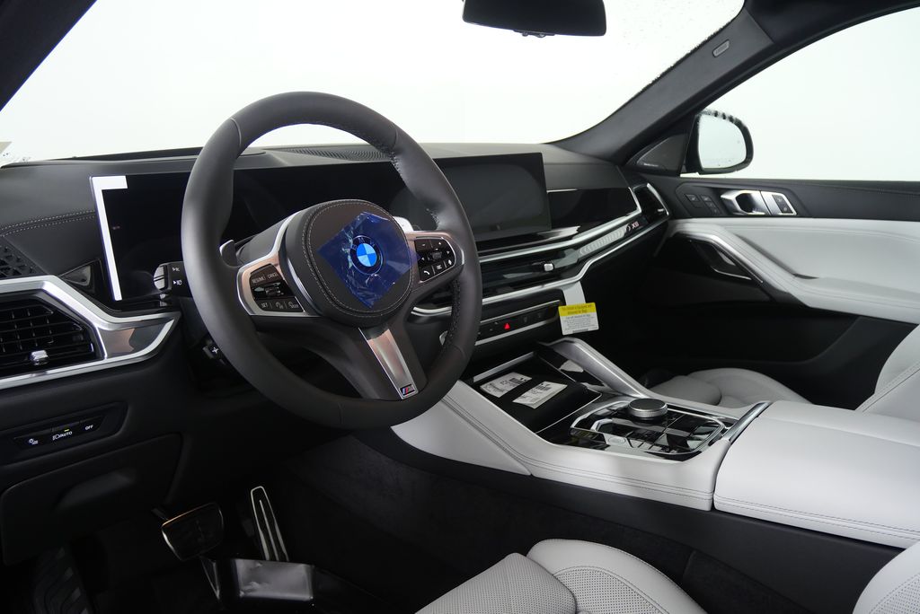 Thumbnail: 2026 BMW X6 - 13