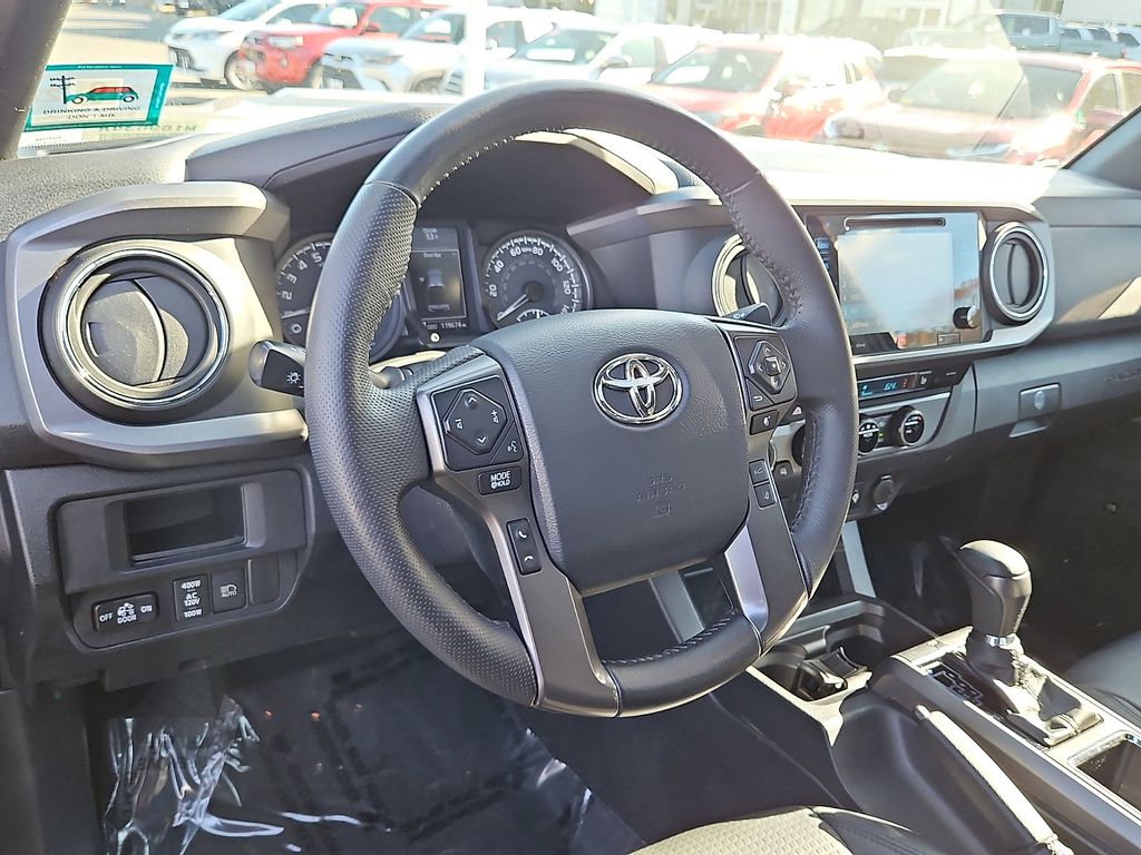 Thumbnail: 2018 Toyota Tacoma - 28