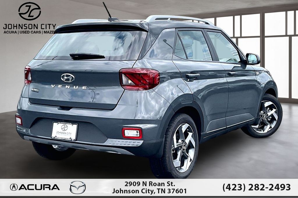 Used 2025 Hyundai Venue SUV