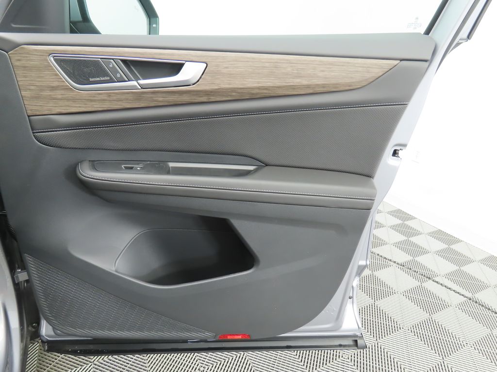 Thumbnail: 2025 Volkswagen Atlas - 25