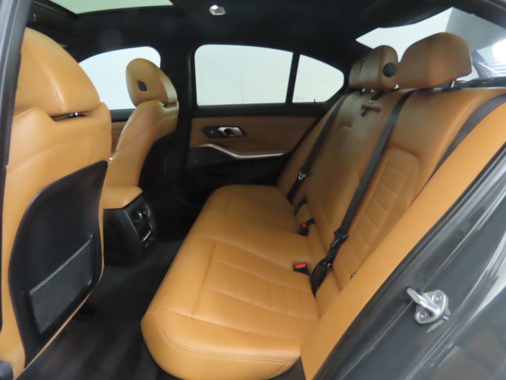 Thumbnail: 2020 BMW 3 Series - 22