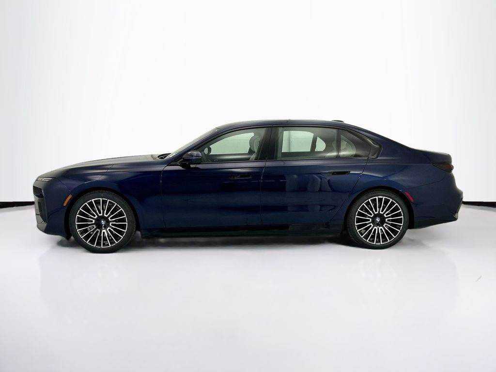 Thumbnail: 2026 BMW i7 - 8