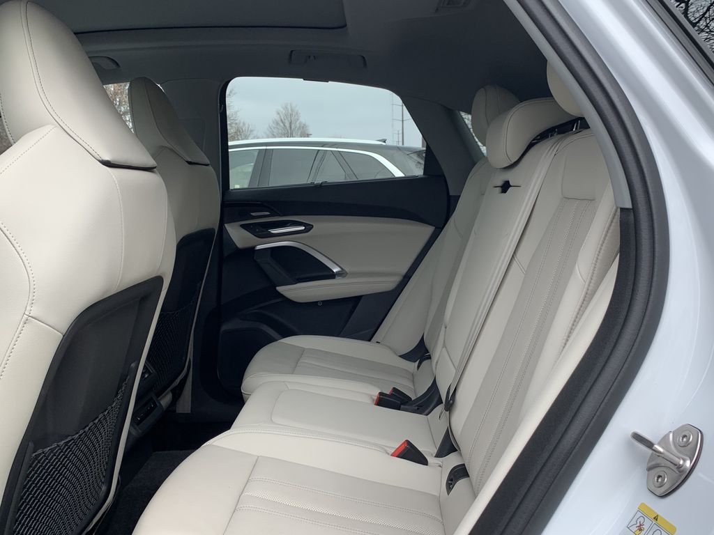 Thumbnail: 2025 Audi Q5 - 18