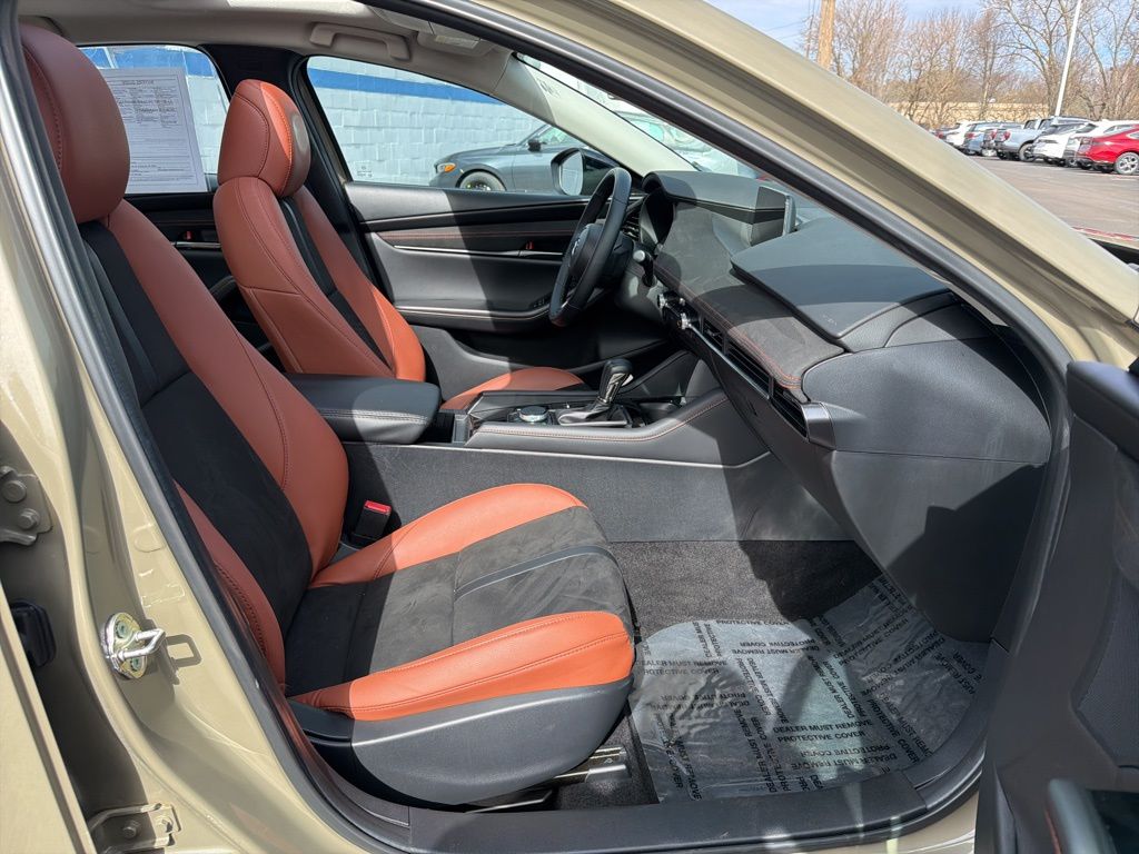 Thumbnail: 2025 Mazda Mazda3 - 25