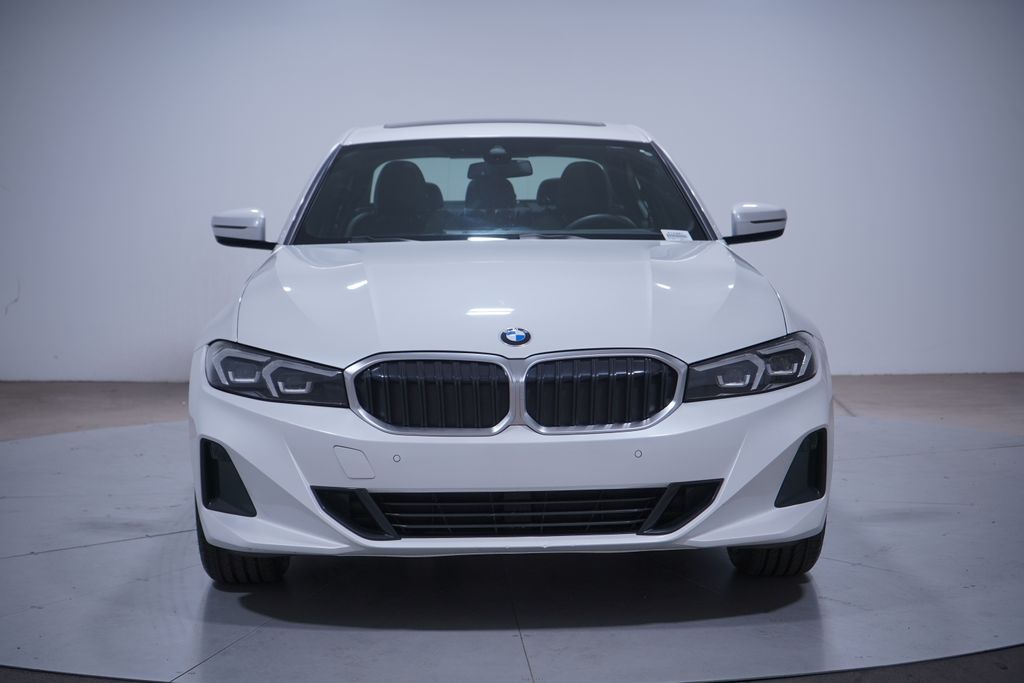 Thumbnail: 2023 BMW 3 Series - 4