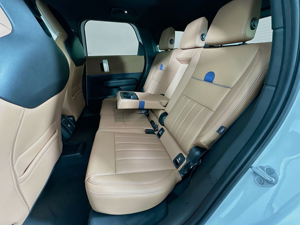 Thumbnail: 2025 MINI Cooper Countryman - 25