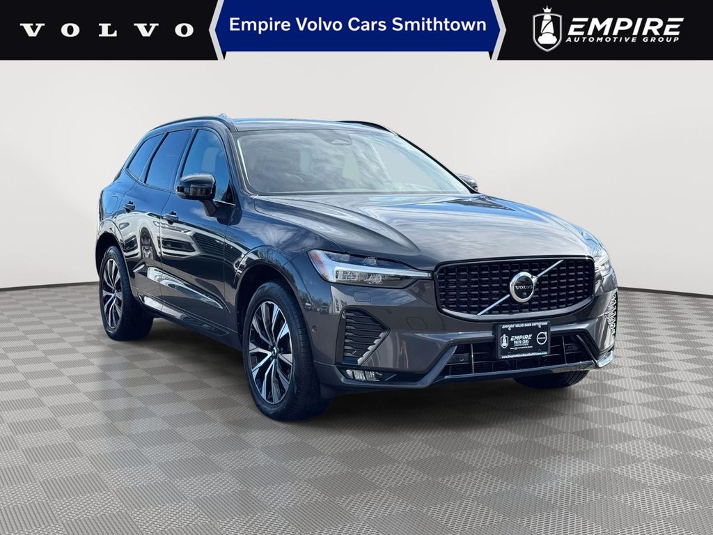 2023 Volvo XC60 B5 Plus Dark Theme AWD