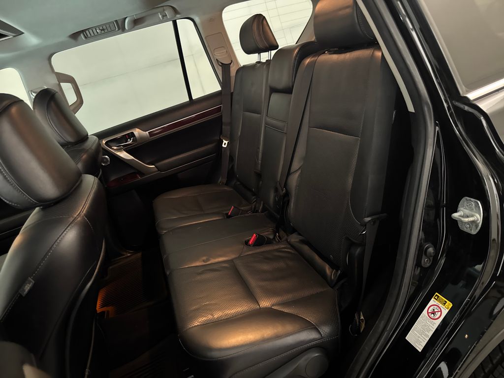 Used 2016 Black Lexus 460 Luxury image 31