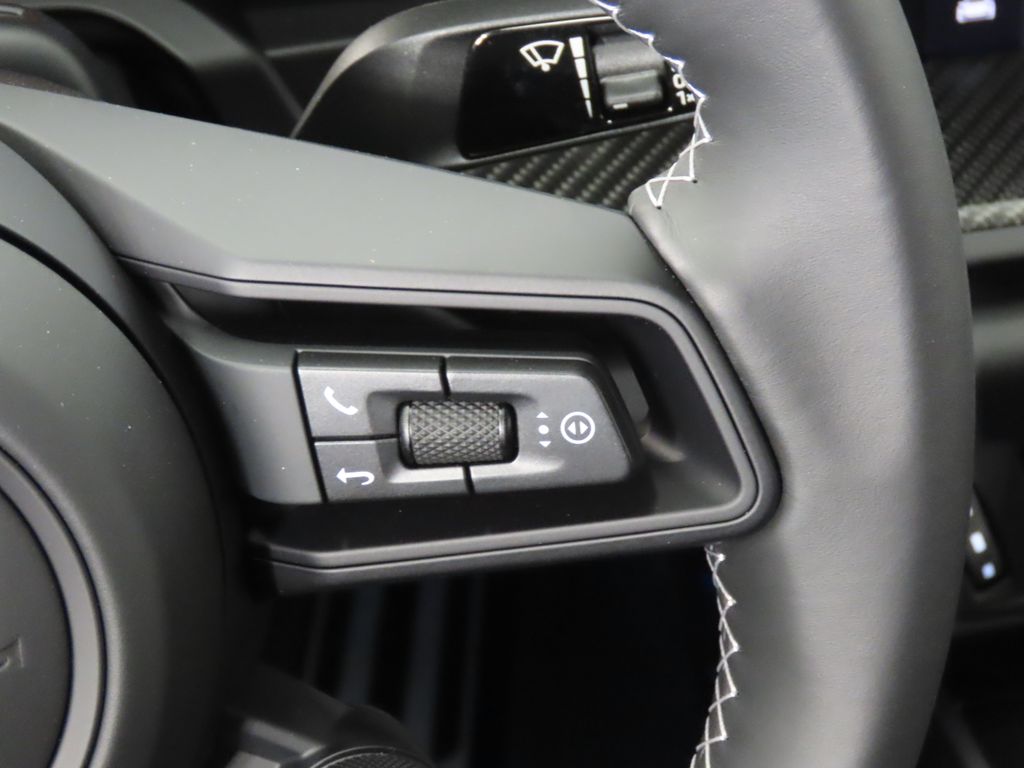 Thumbnail: 2026 Porsche 911 - 22