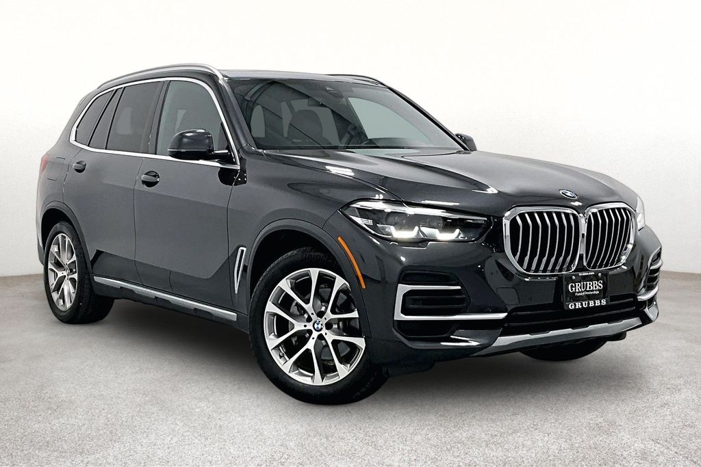 2022 BMW X5 xDrive40i AWD