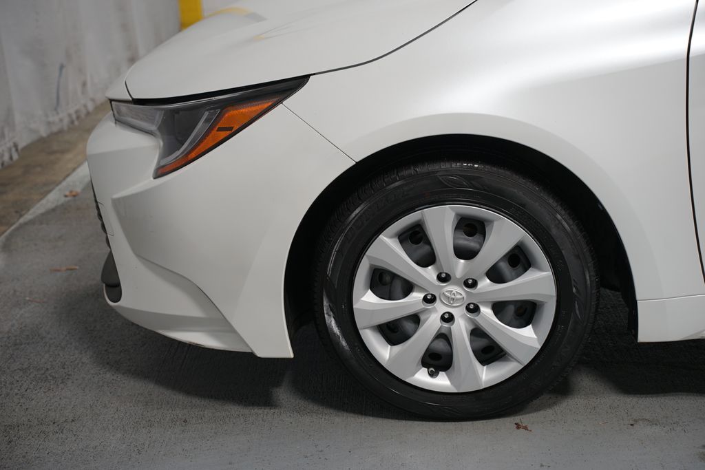 Thumbnail: 2023 Toyota Corolla - 5