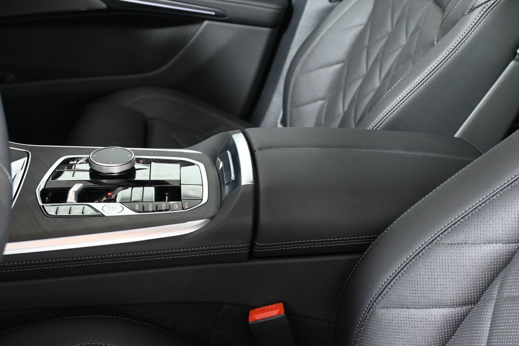 Thumbnail: 2026 BMW X5 - 25