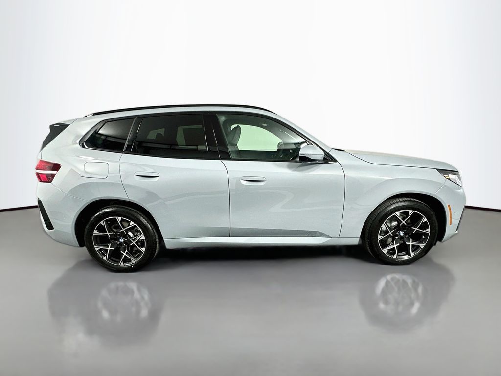 Thumbnail: 2026 BMW X3 - 4