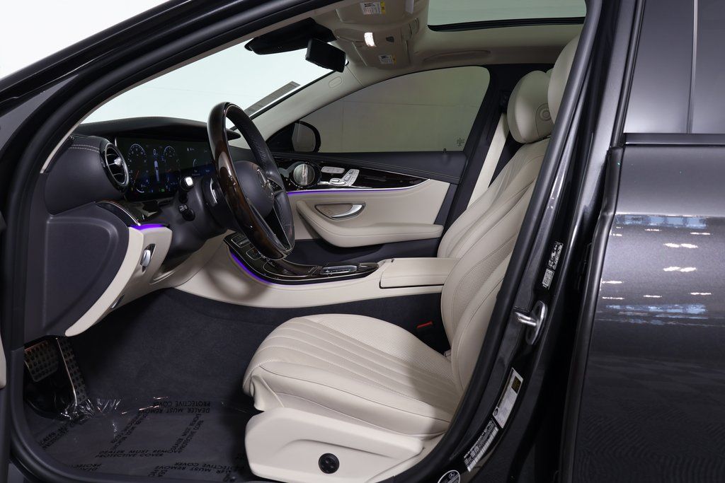Thumbnail: 2022 Mercedes-Benz E-Class - 10