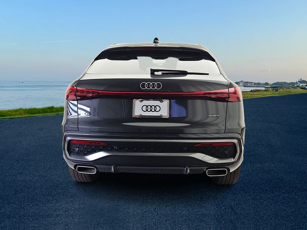 Thumbnail: 2025 Audi Q5 - 6