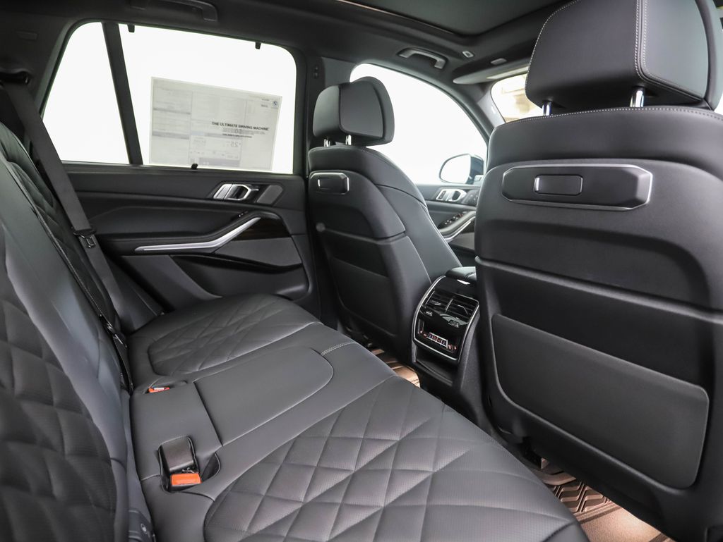 Thumbnail: 2026 BMW X5 - 26