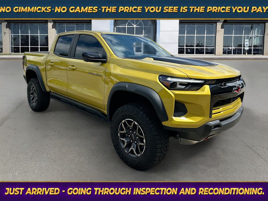 Nitro Yellow Metallic 2023 Chevrolet Colorado Pickup Truck Four-Wheel Drive 8-Speed Automatic