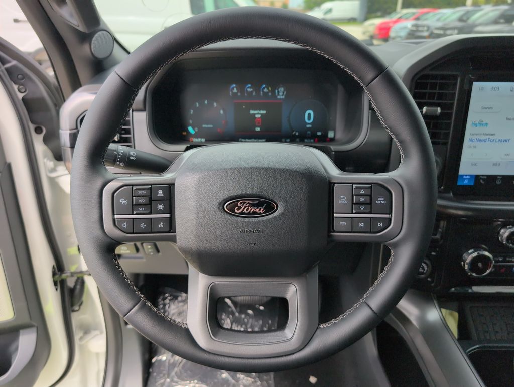 New 2026 White Ford Lariat image 30