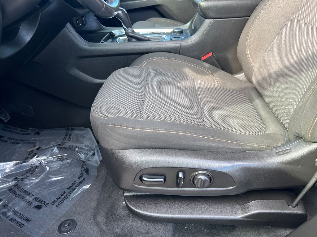 Thumbnail: 2019 Chevrolet Traverse - 15