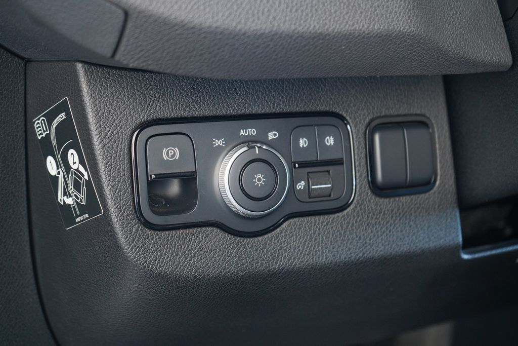 Thumbnail: 2022 Mercedes-Benz Sprinter - 28