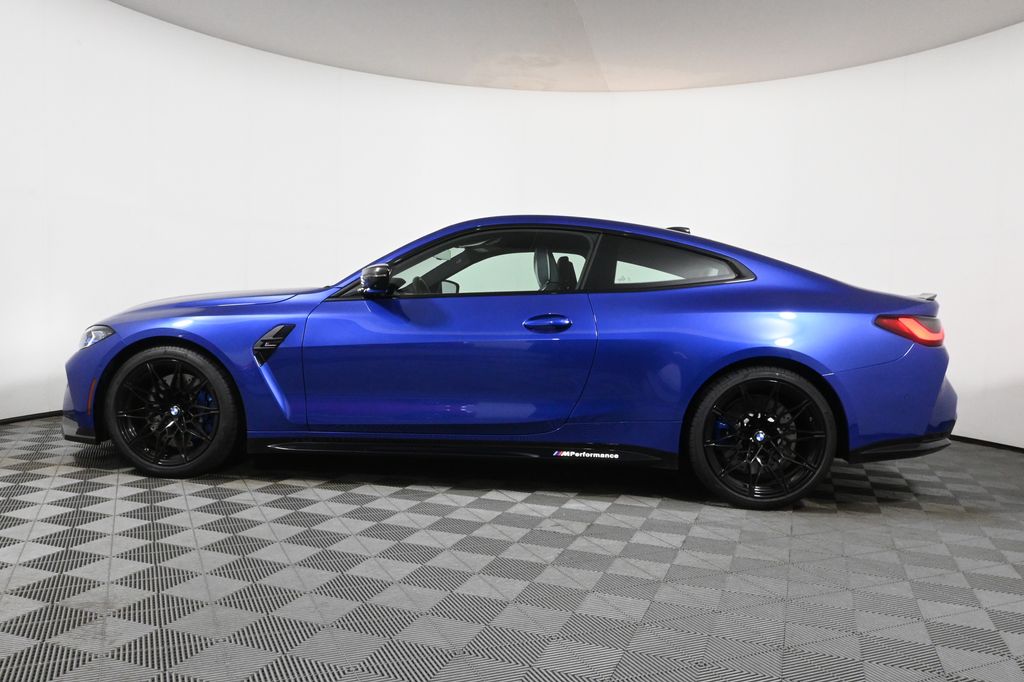 Thumbnail: 2021 BMW M4 - 2