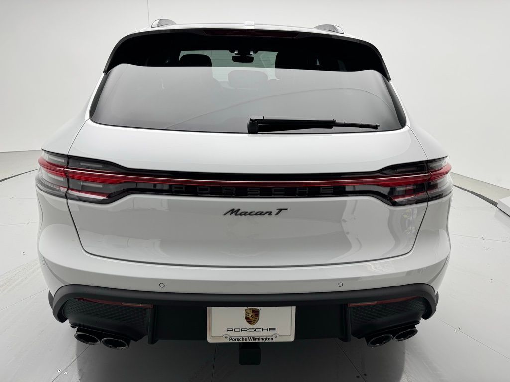 2024 Porsche Macan T 19