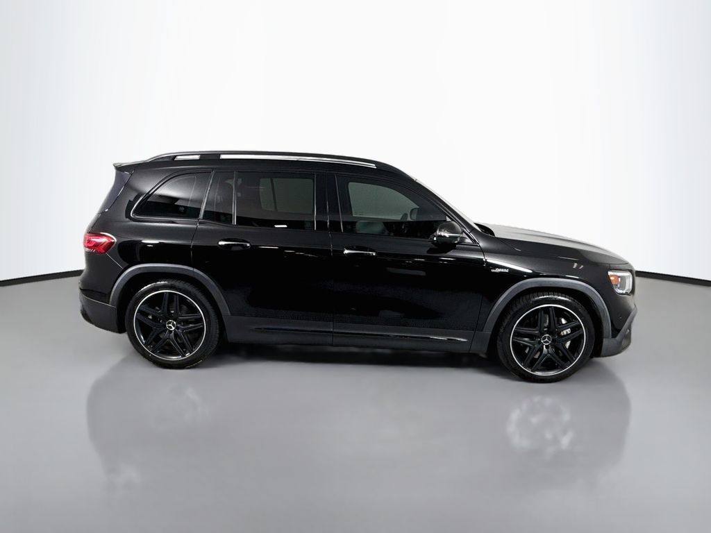 Thumbnail: 2021 Mercedes-Benz GLB - 4
