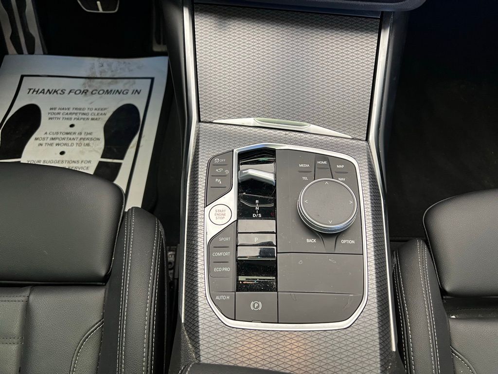 Thumbnail: 2023 BMW 3 Series - 11