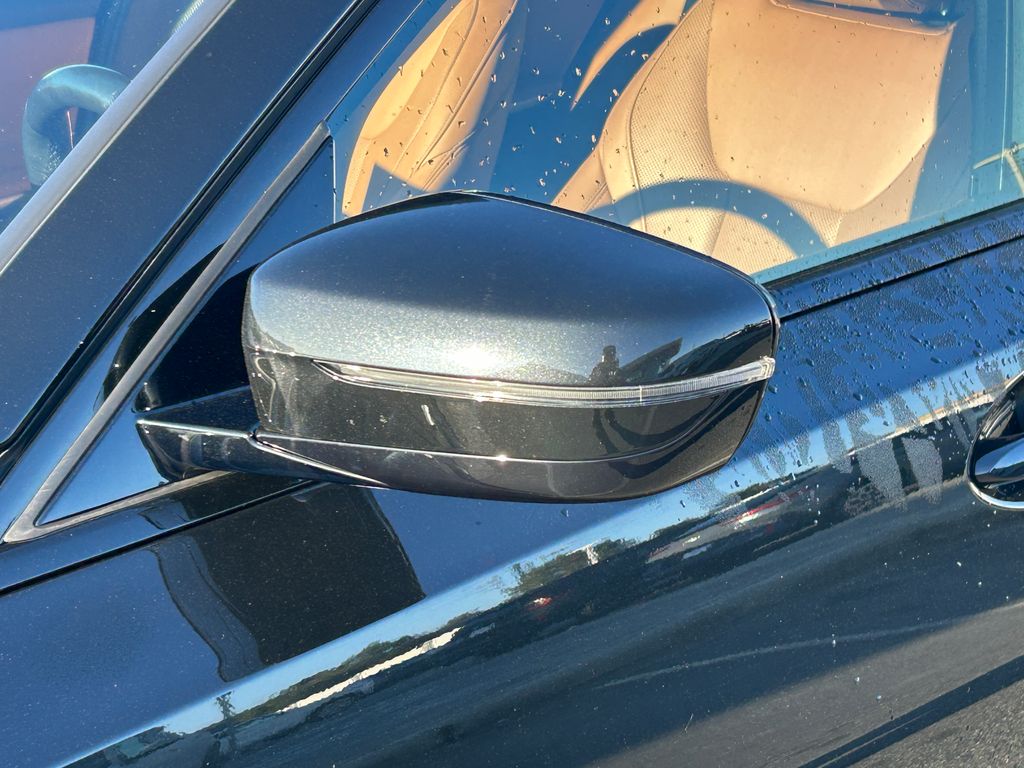 Thumbnail: 2023 BMW 3 Series - 10