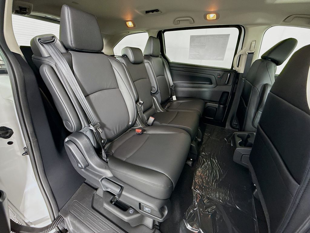 Thumbnail: 2026 Honda Odyssey - 20