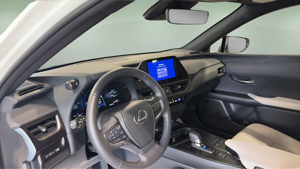 2025 Lexus UX