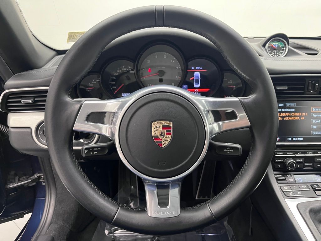 2013 Porsche 911 Carrera S 13