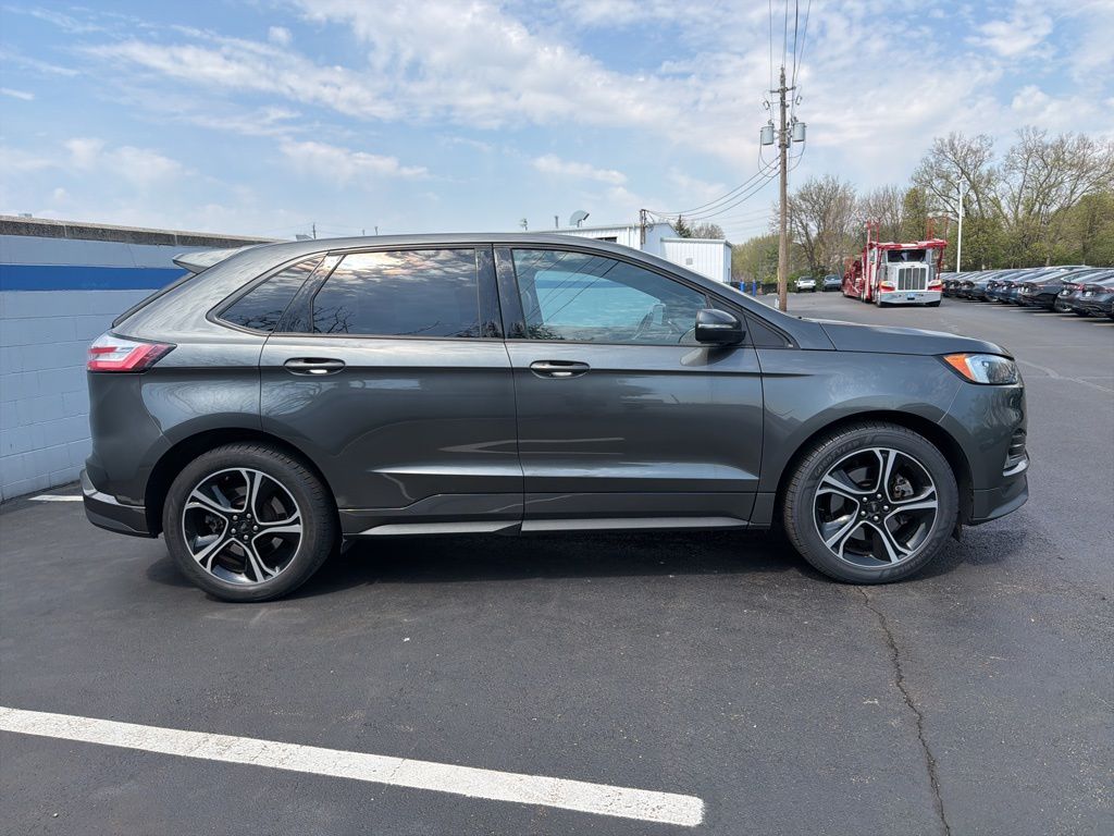 Thumbnail: 2019 Ford Edge - 6