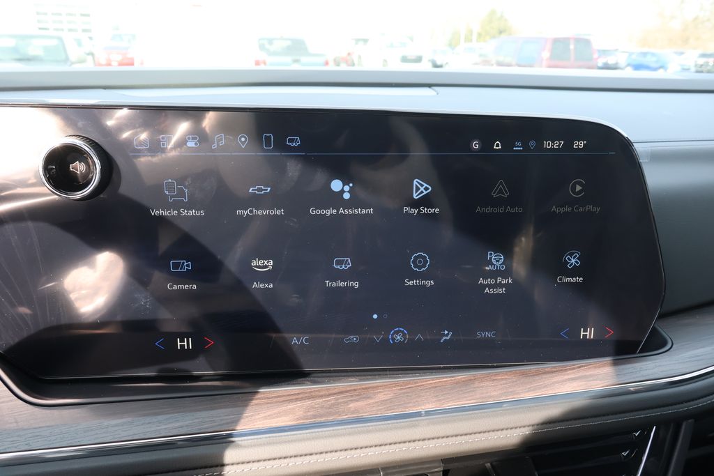 2025 Chevrolet Tahoe LS 18