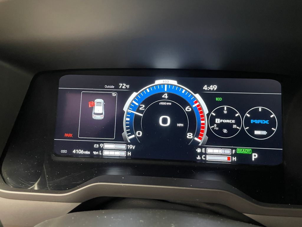 Thumbnail: 2025 Toyota Sequoia - 25