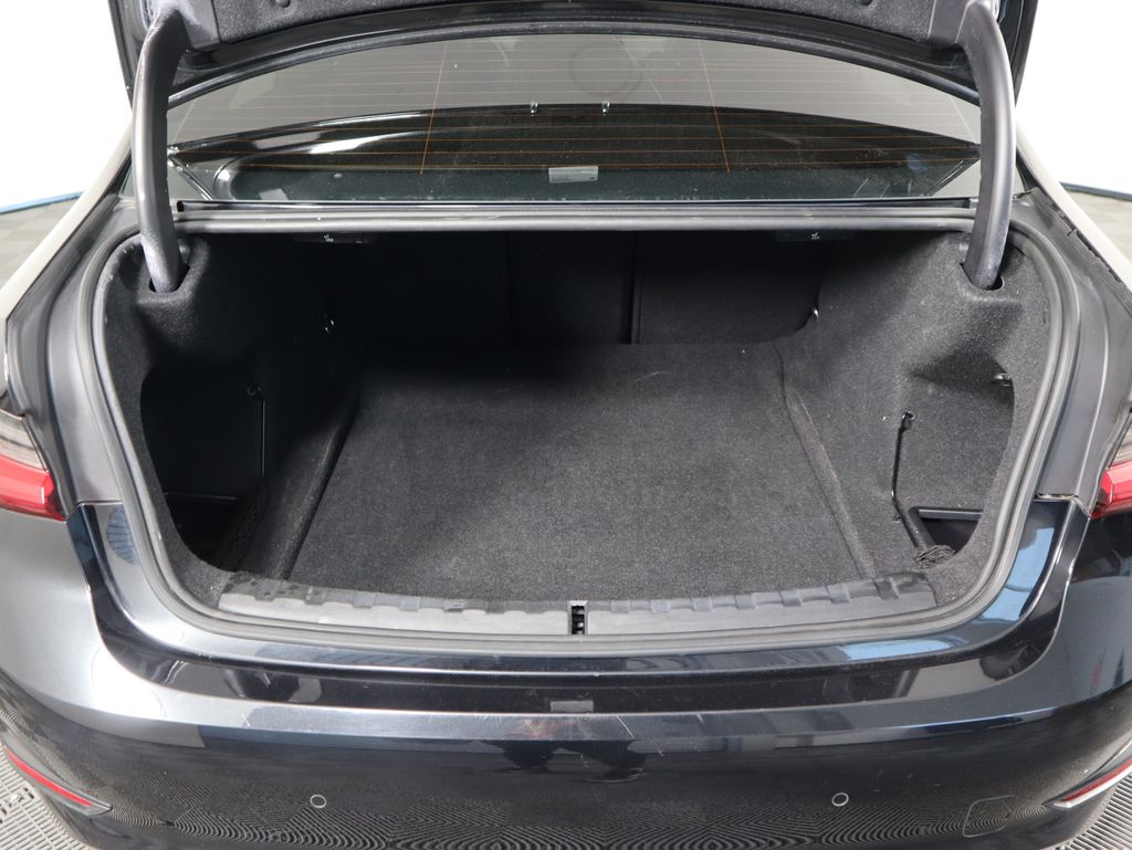 Thumbnail: 2021 BMW 3 Series - 29